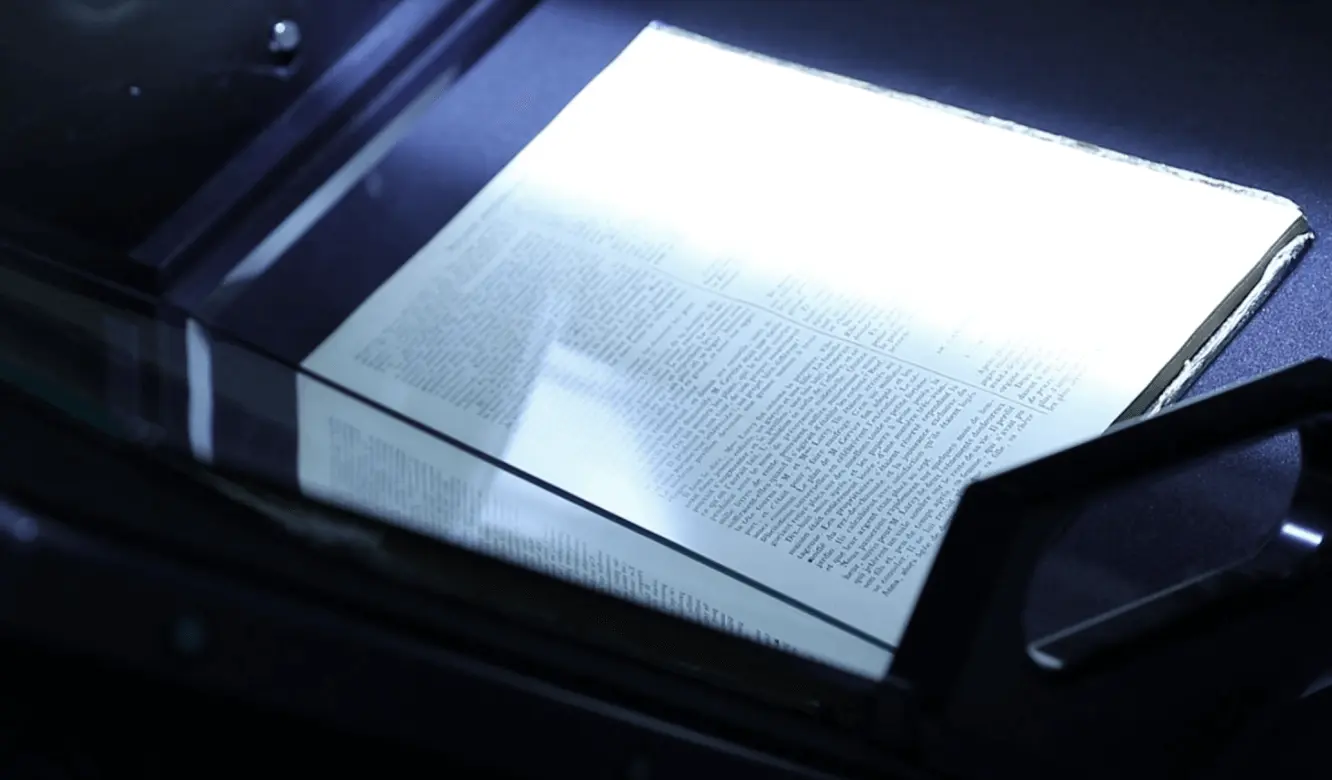 本・書籍の電子化・PDF化代行｜裁断しない非破壊スキャン【そのまま